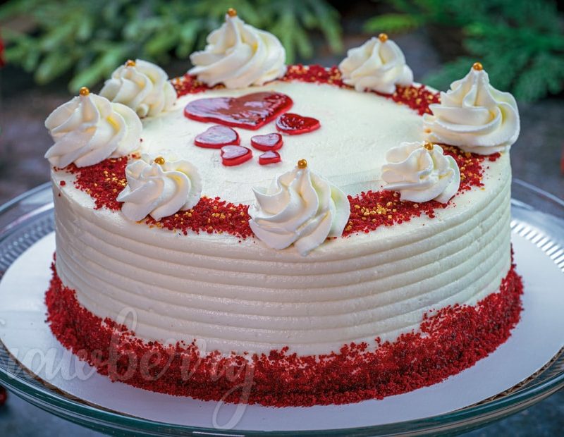 Red-Velvet-Cream-Cheesecake-800x620